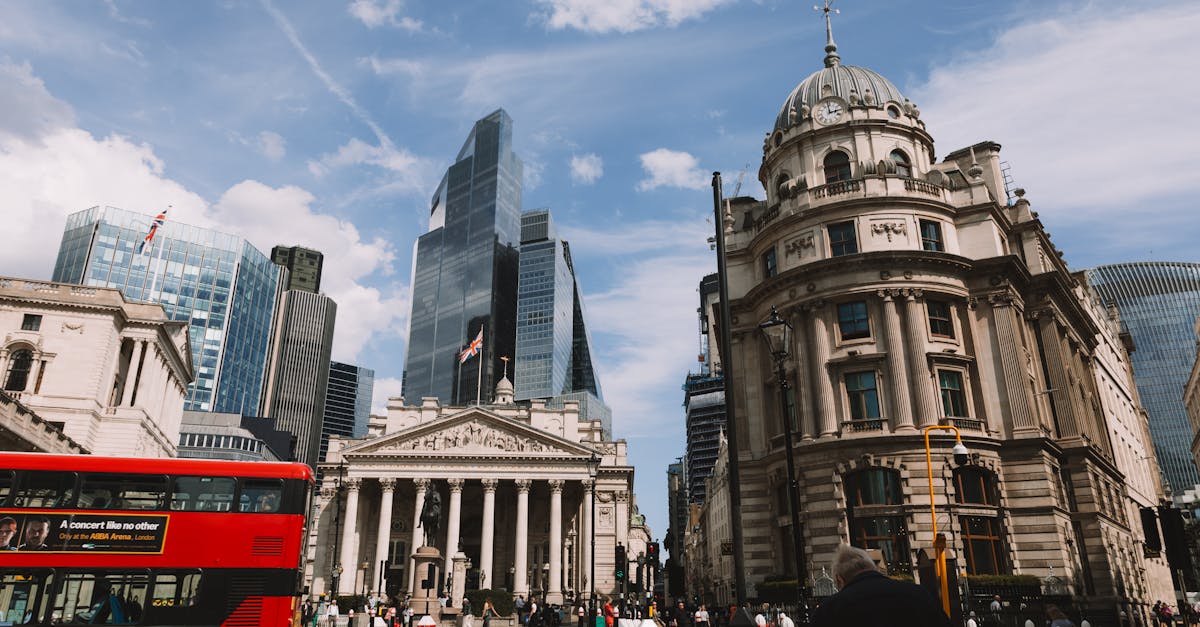 Implications pour les marchés financiers et les taux d'intérêt